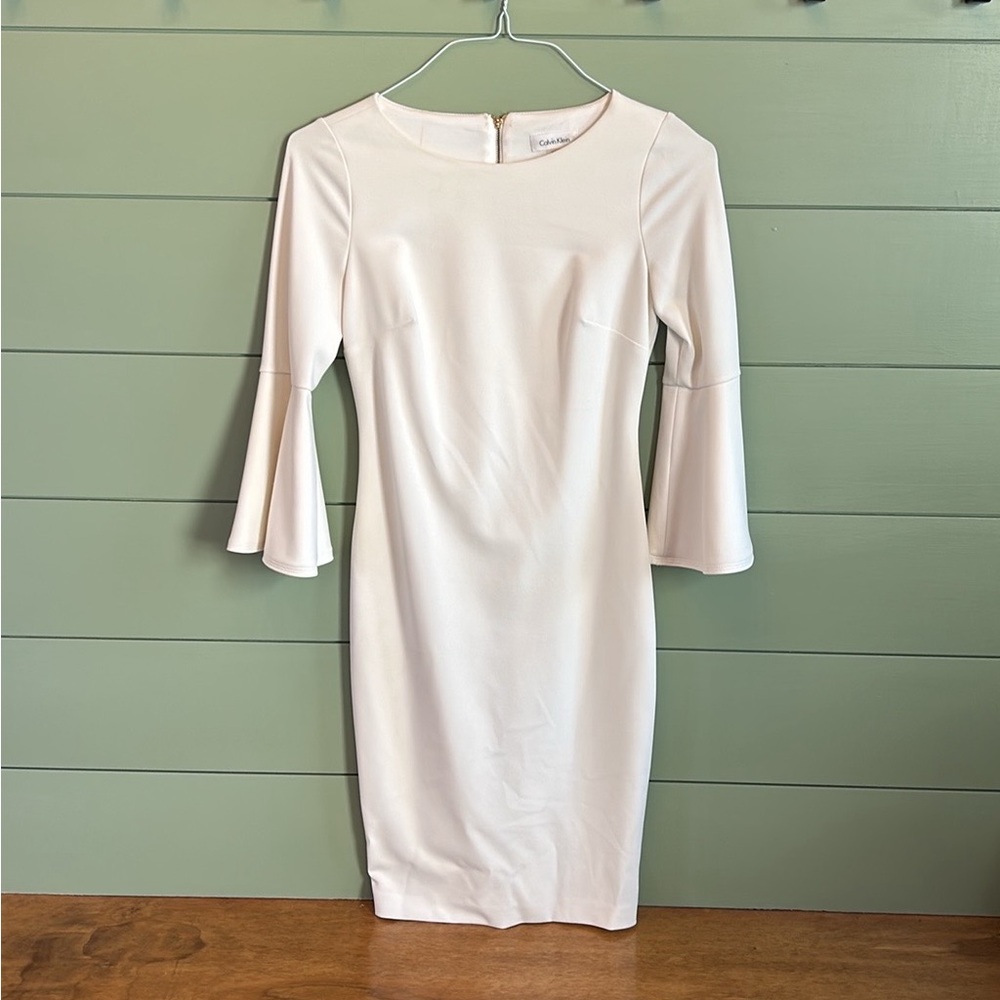 Calvin Klein 3/4 Bell Sleeve Boatneck Sheath Dress